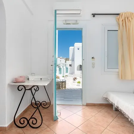 Sofia Apartments By The Sea * Ornos (Mykonos)